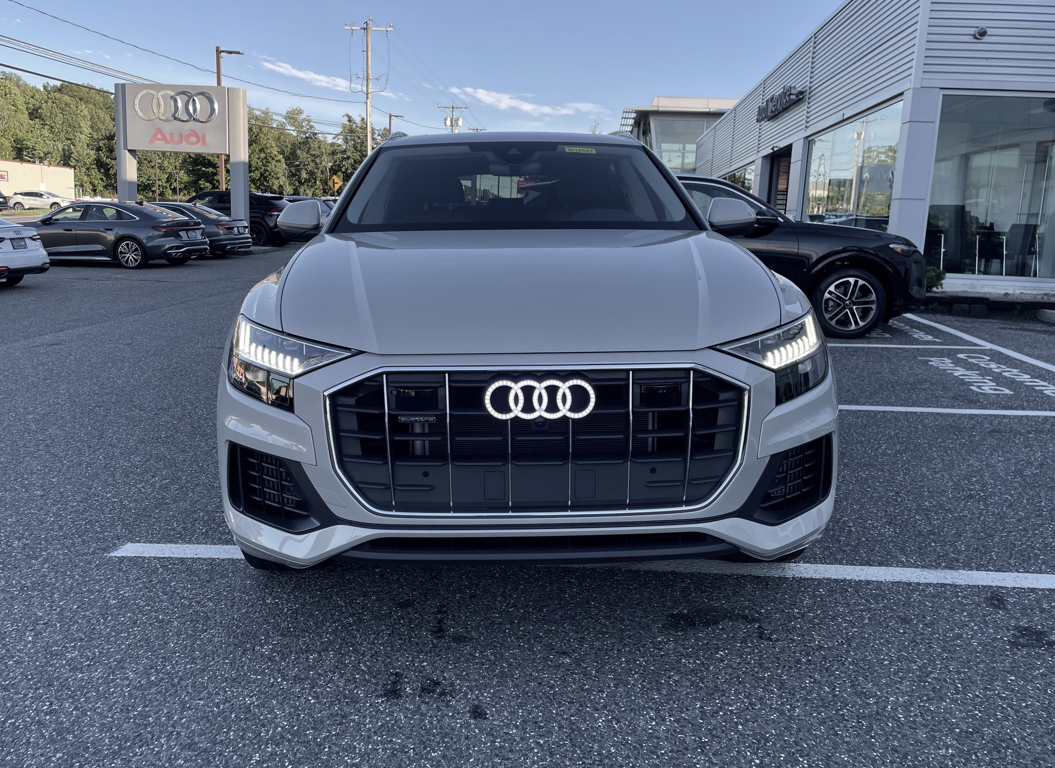 Certified 2023 Audi Q8 Premium w/ Convenience Package AWD/4WD image 7