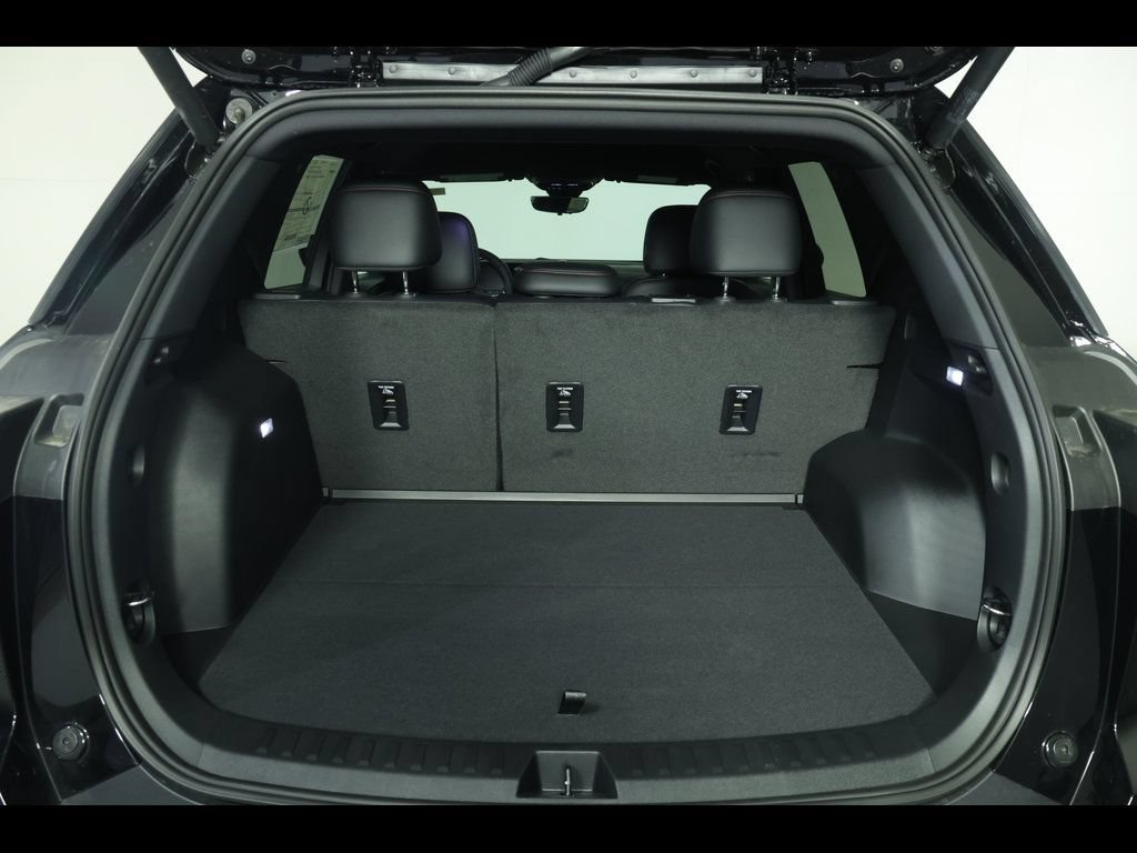 New 2026 Chevrolet Equinox RS w/ Convenience Package III FWD image 13