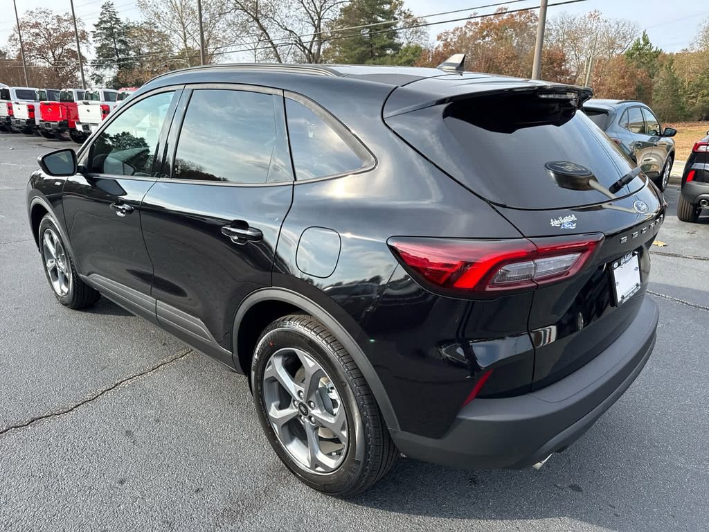 New 2026 Ford Escape ST-Line image 3