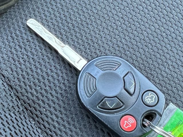 Used 2012 Ford Focus SE FWD image 9