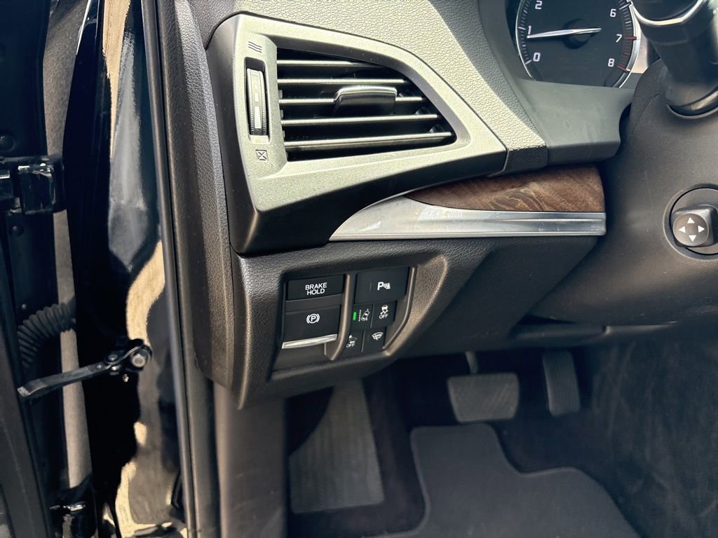 Used 2019 Acura MDX FWD w/ Advance Package image 14