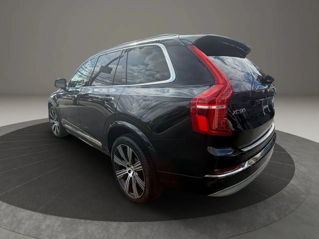 Used 2022 Volvo XC90 T6 Inscription w/ Lounge Package AWD/4WD image 7