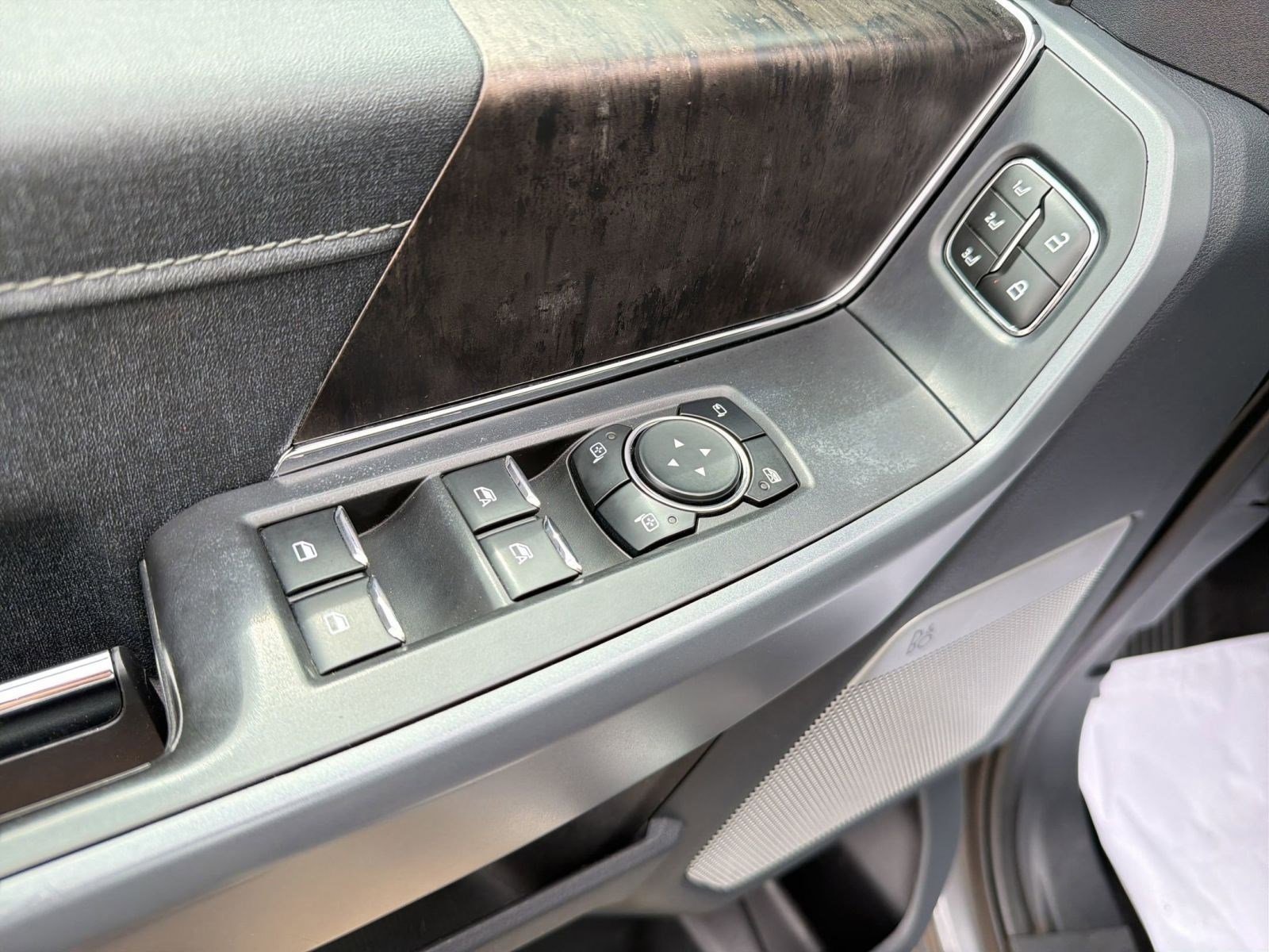 Used 2023 Ford F150 Lariat w/ Equipment Group 502A High image 21