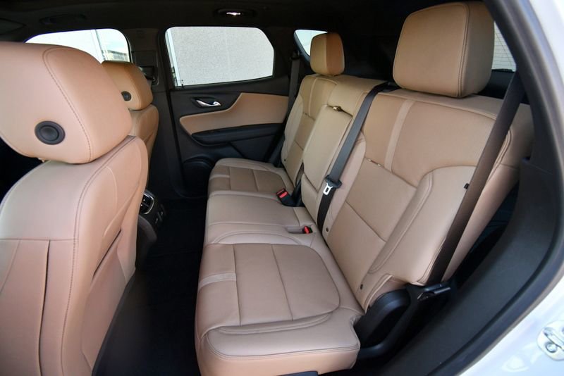 Used 2025 Chevrolet Blazer Premier w/ Driver Confidence II Package AWD/4WD image 16