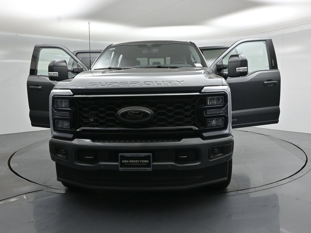New 2026 Ford F250 Lariat w/ Black Appearance Package AWD/4WD image 30