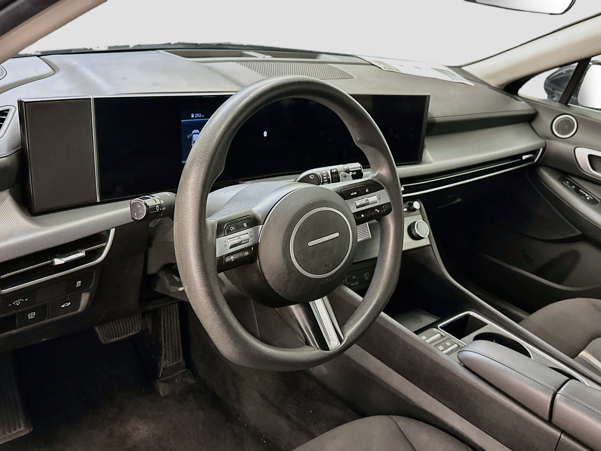 Used 2025 Hyundai Sonata SEL AWD/4WD image 18