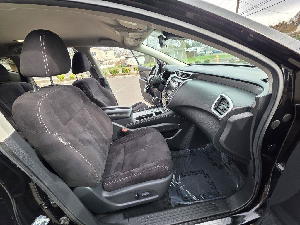 Used 2020 Nissan Murano SV image 16