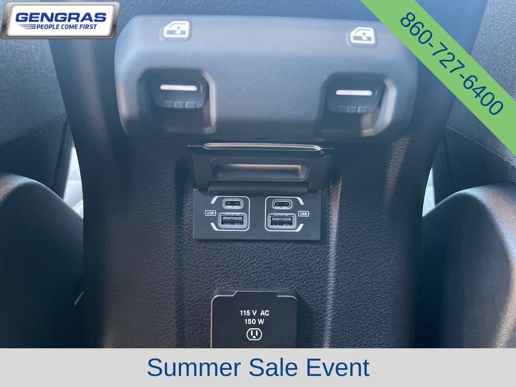 Used 2025 Jeep Wrangler Unlimited Sahara AWD/4WD image 36