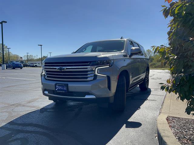 Used 2024 Chevrolet Tahoe High Country image 3