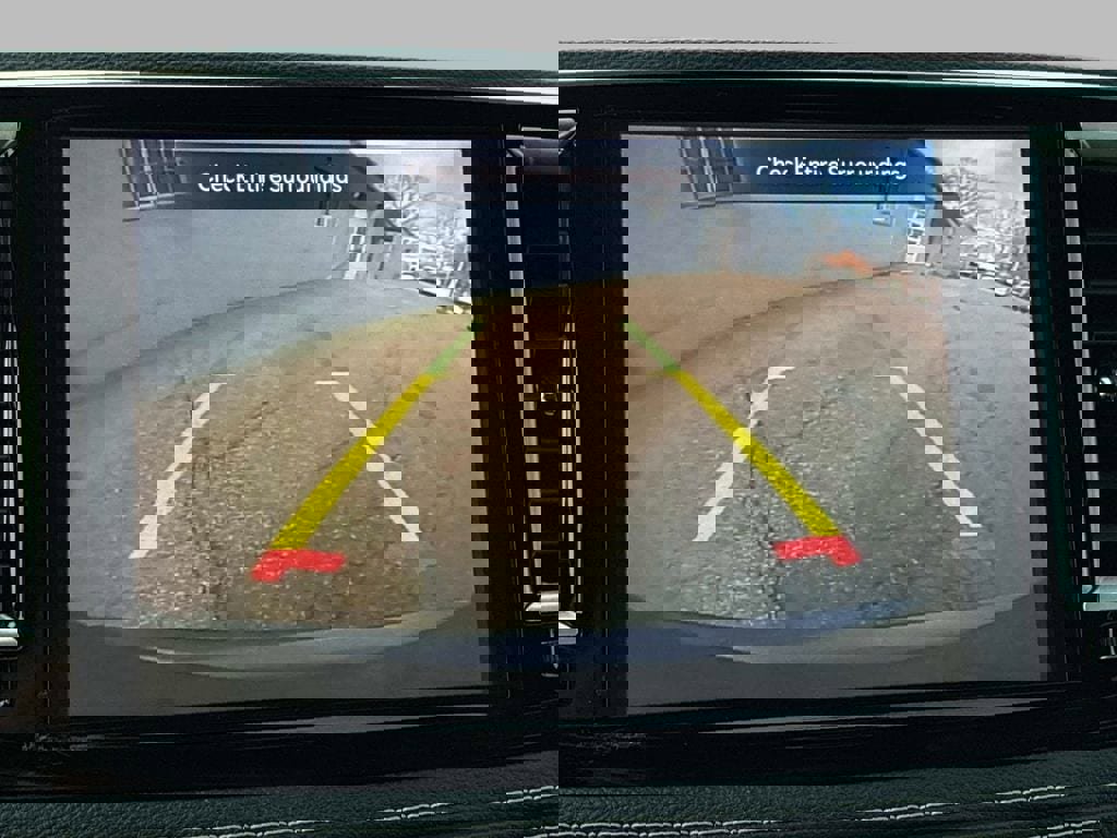 Used 2022 Chrysler Pacifica Touring-L FWD image 38