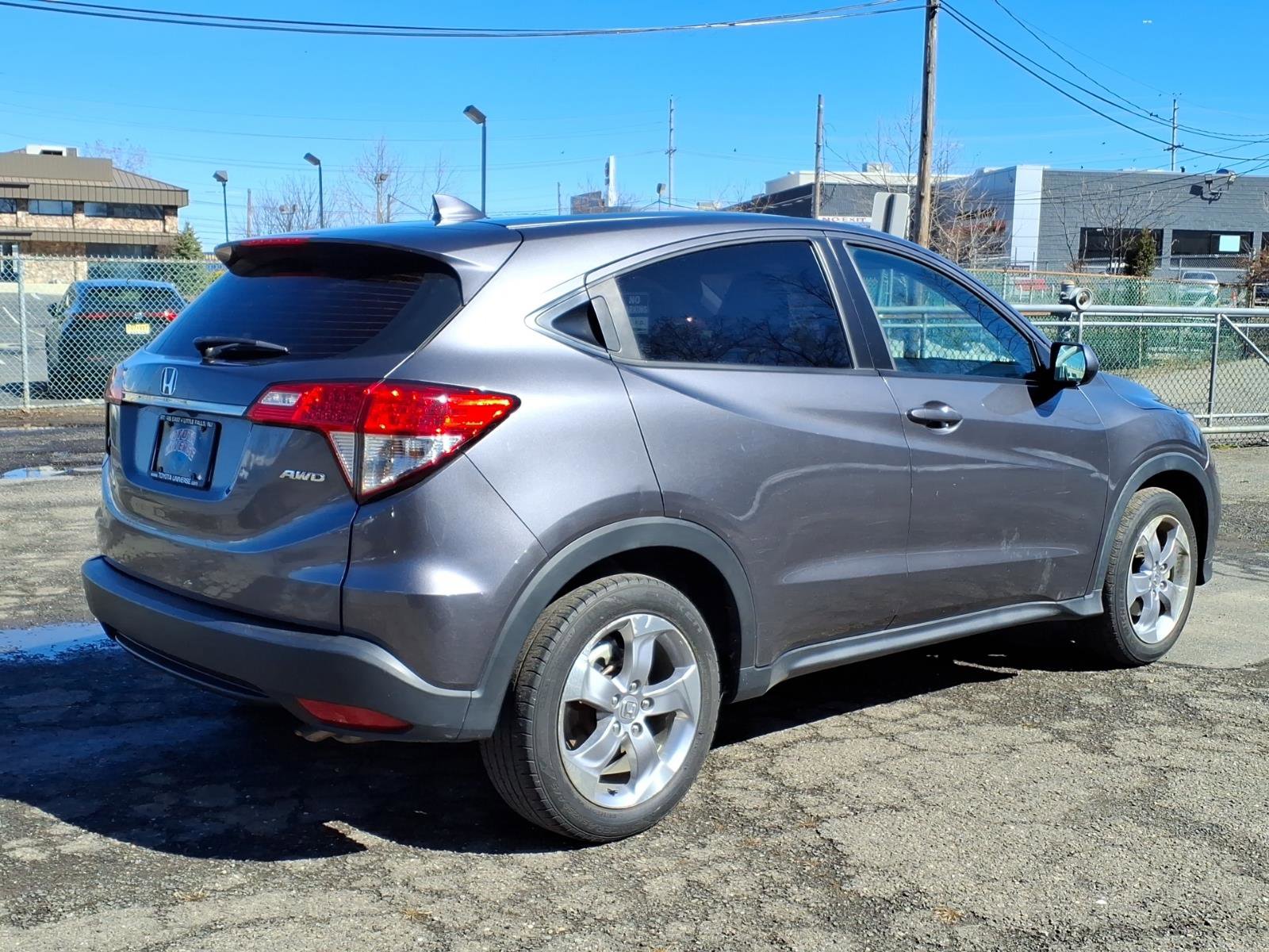 Used 2022 Honda HR-V LX image 6