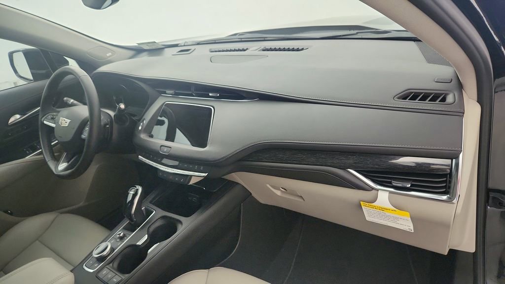 Certified 2023 Cadillac XT4 Premium Luxury w/ Cold Weather Package image 45