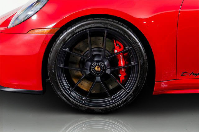 Used 2025 Porsche 911 Carrera 4 GTS image 20
