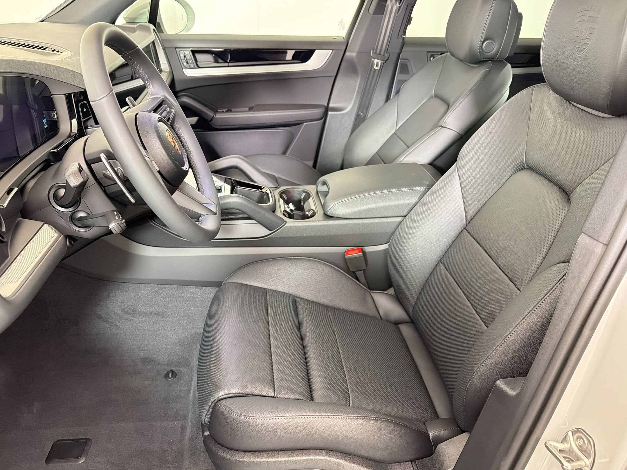 New 2026 Porsche Cayenne image 5