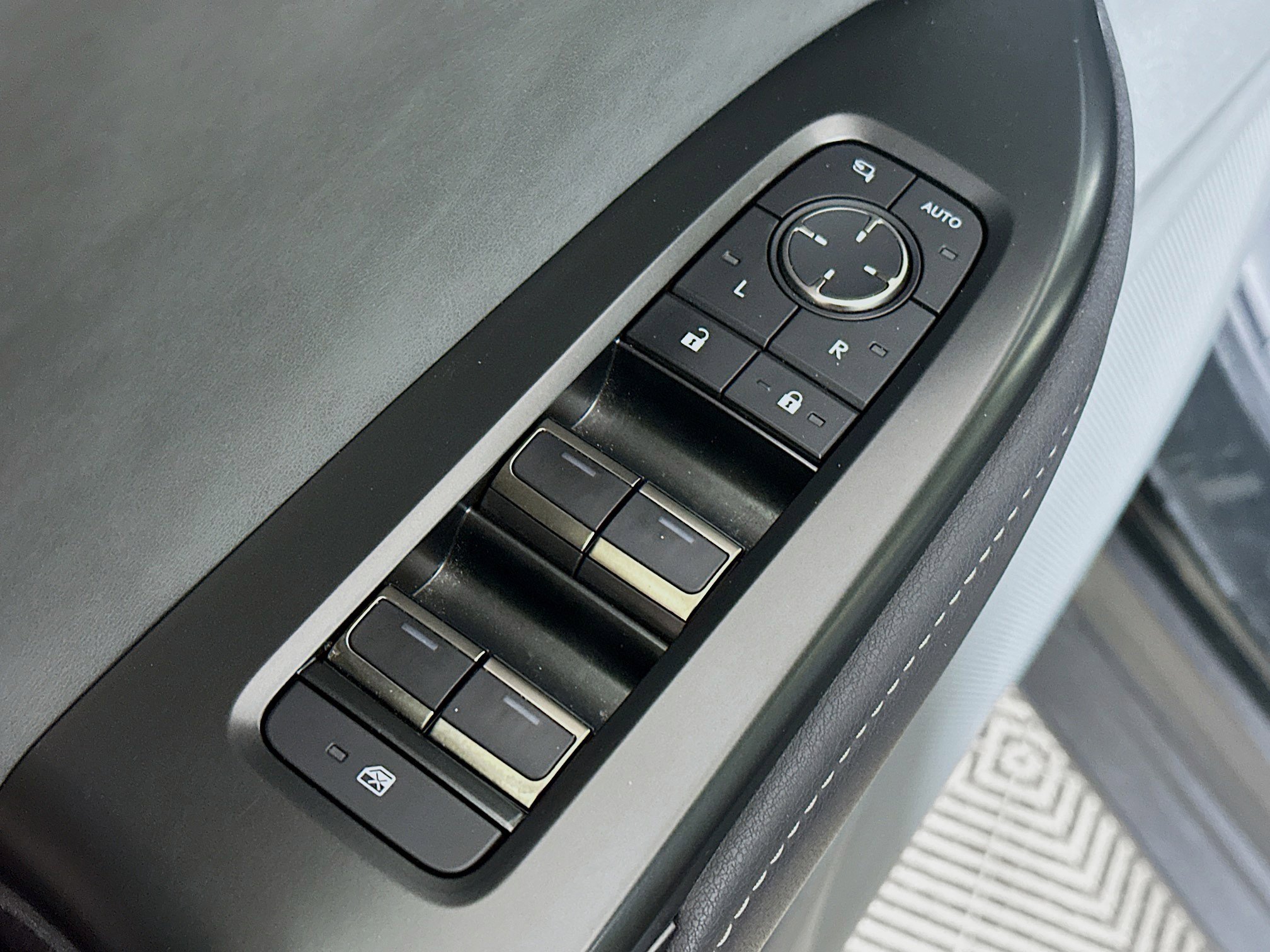 Certified 2024 Lexus RZ 450e Premium w/ Technology Package image 17