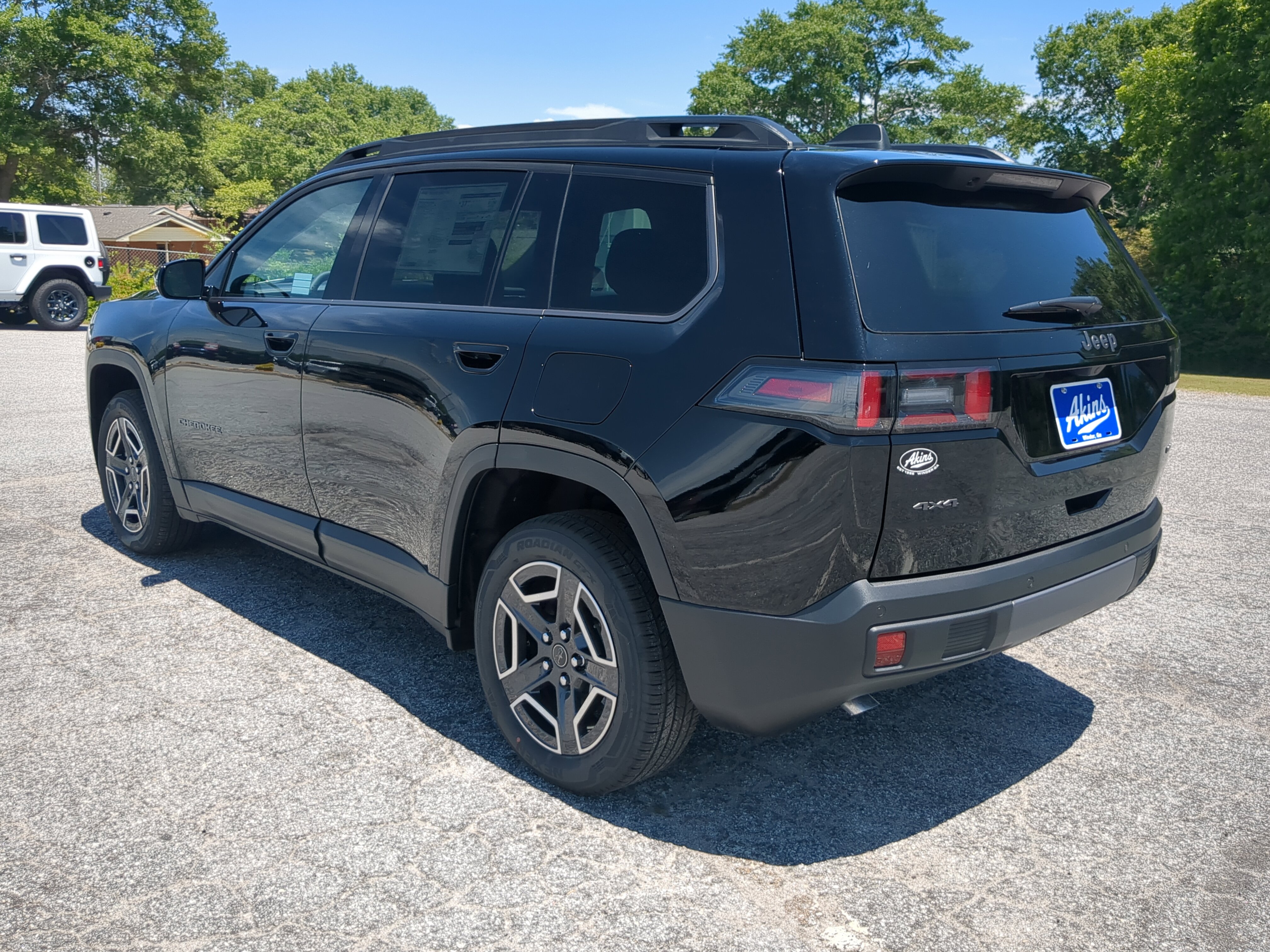 New 2026 Jeep Cherokee Laredo AWD/4WD image 6