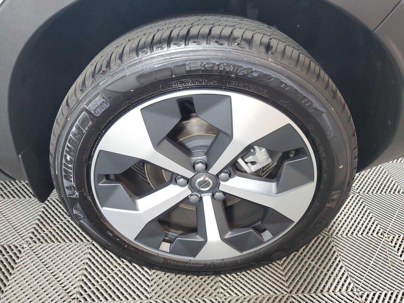 Used 2026 Volvo XC40 B5 Plus w/ Protection Package Premier AWD/4WD image 11