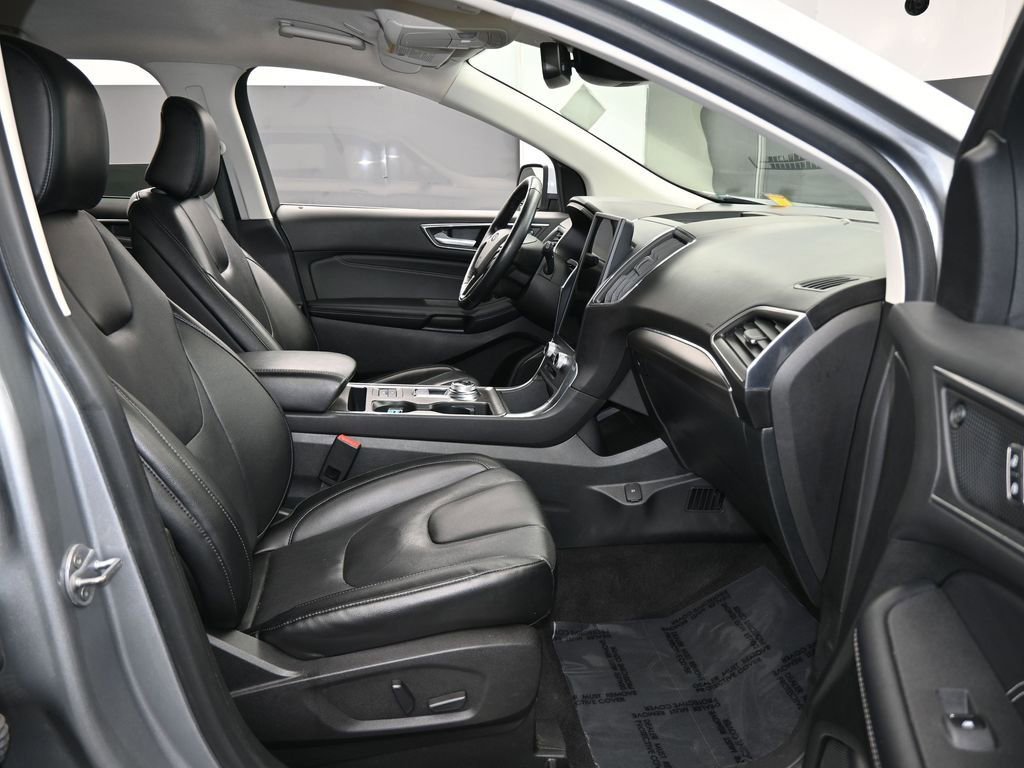 Certified 2022 Ford Edge Titanium w/ Equipment Group 301A image 46