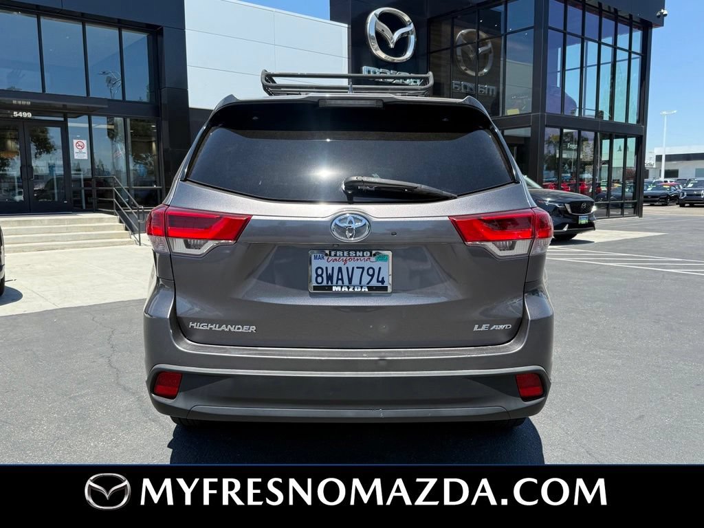 Used 2018 Toyota Highlander Plus w/ Preferred Accessory Package AWD/4WD image 12