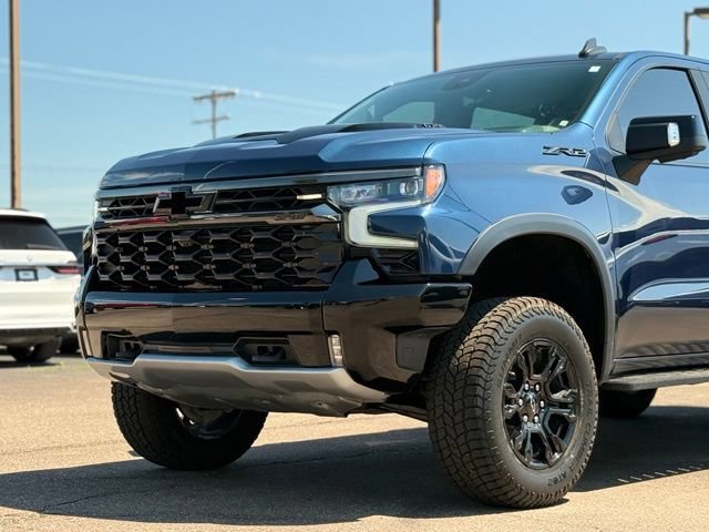 Used 2022 Chevrolet Silverado 1500 ZR2 w/ Technology Package AWD/4WD image 36