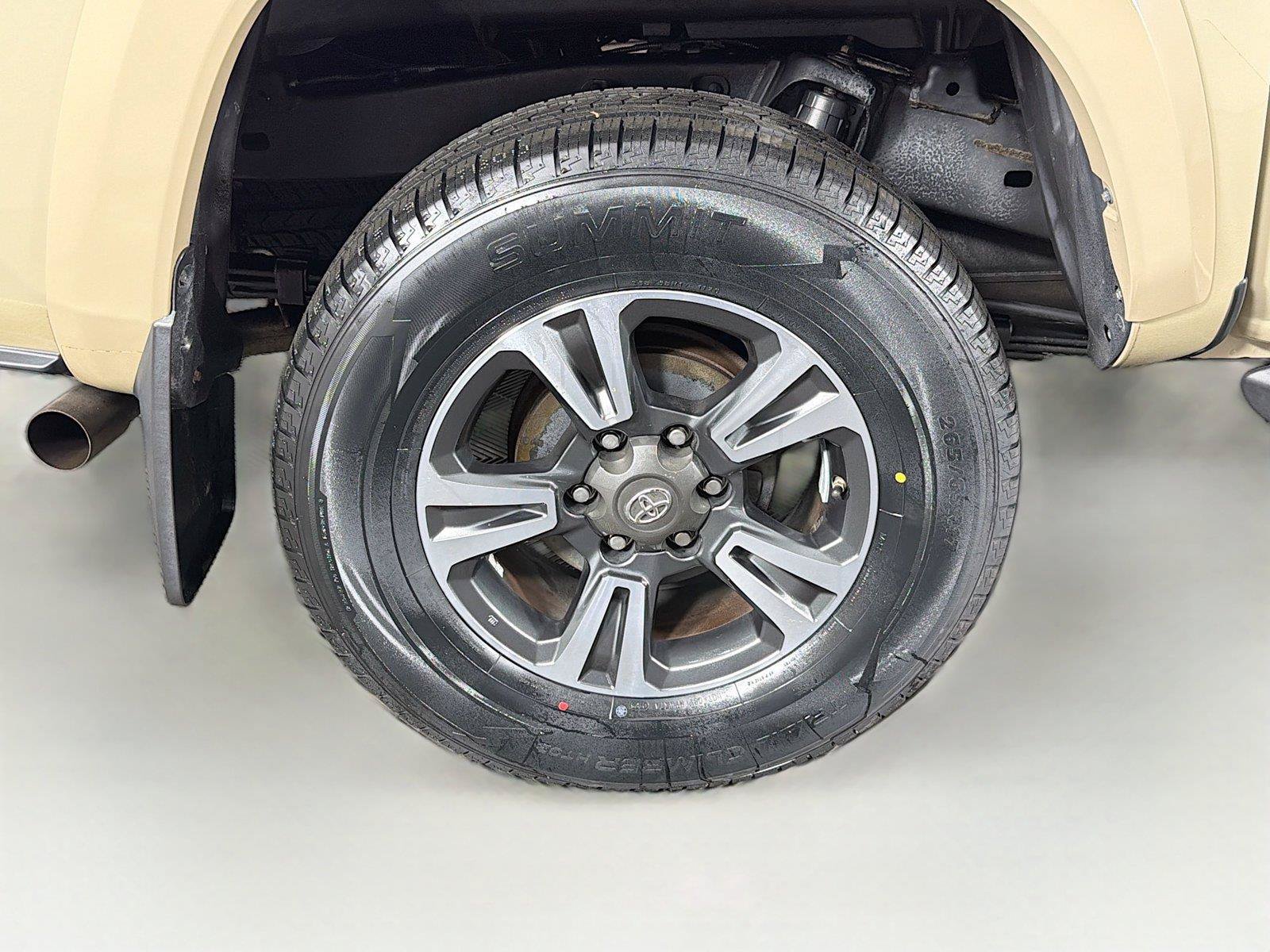 Used 2019 Toyota Tacoma TRD Sport AWD/4WD image 32