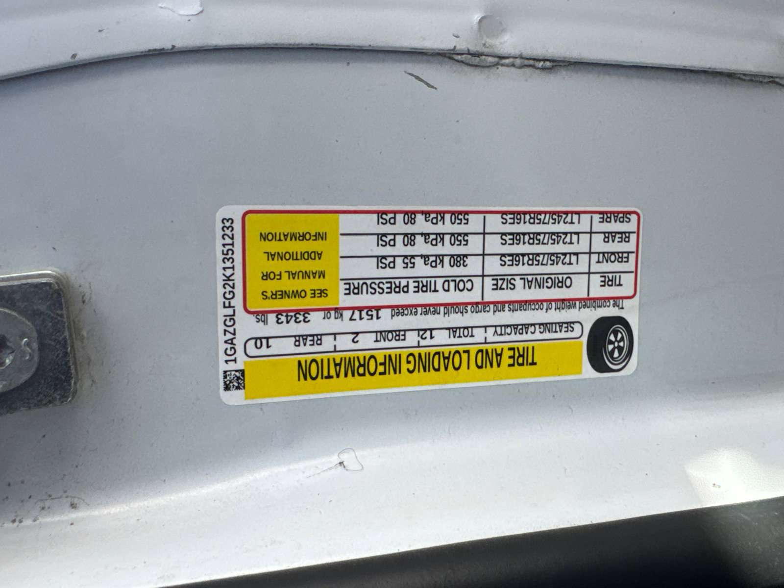 Used 2019 Chevrolet Express 3500 LS image 32