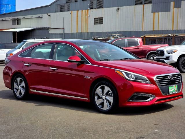 Used 2016 Hyundai Sonata Limited w/ Option Group 02 image 1
