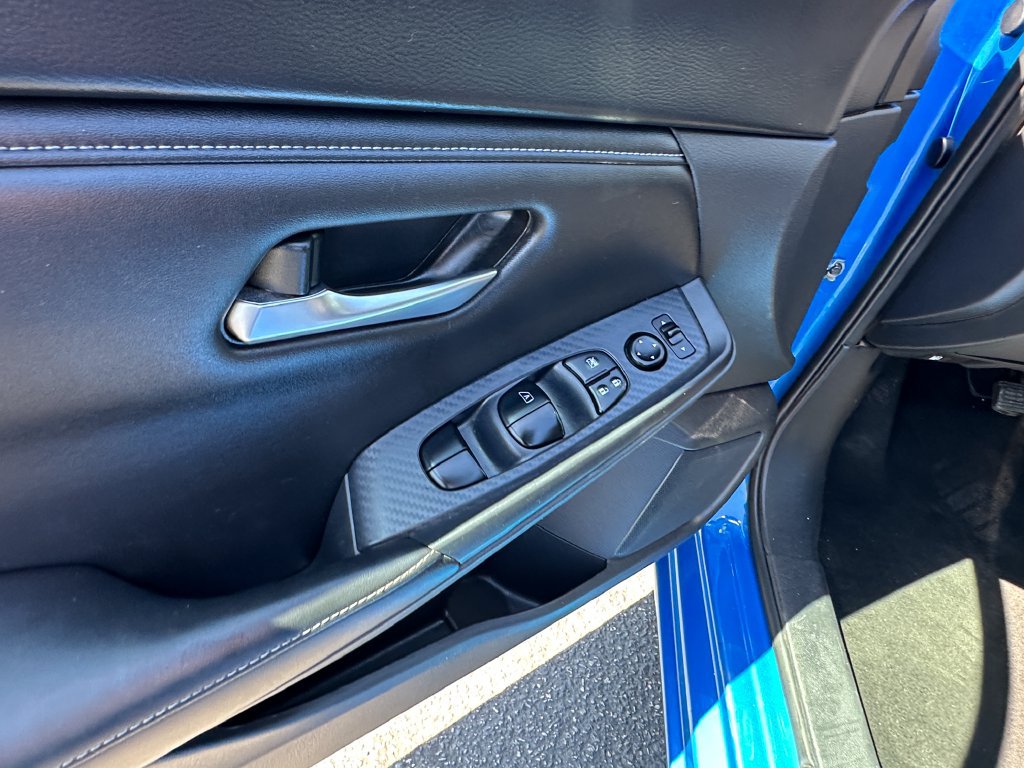 Used 2024 Nissan Sentra SV FWD image 22