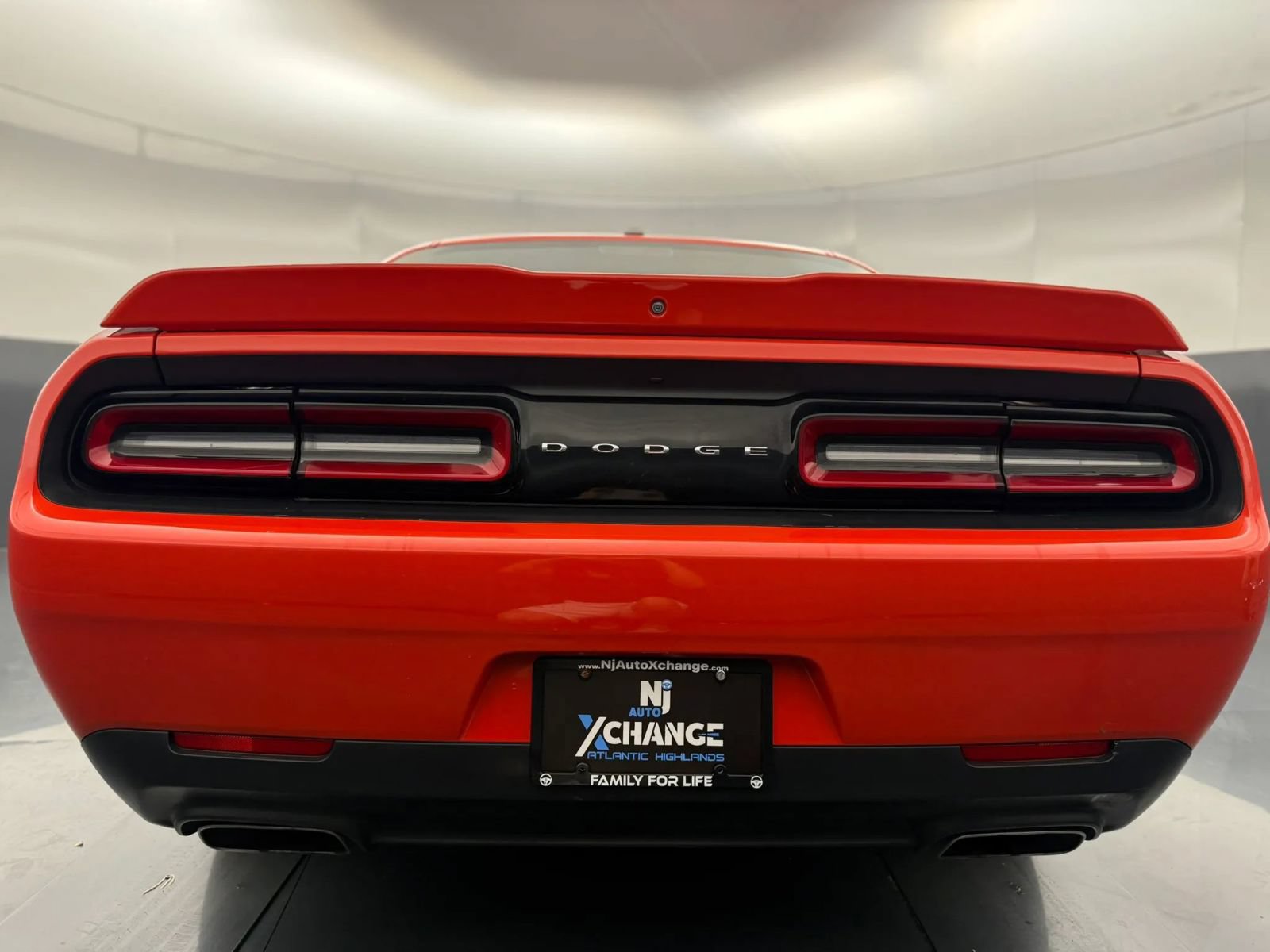 Used 2018 Dodge Challenger R/T w/ Sound Group RWD image 5