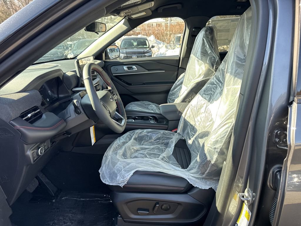 Used 2026 Ford Explorer ST-Line w/ ST-Line Street Pack image 15