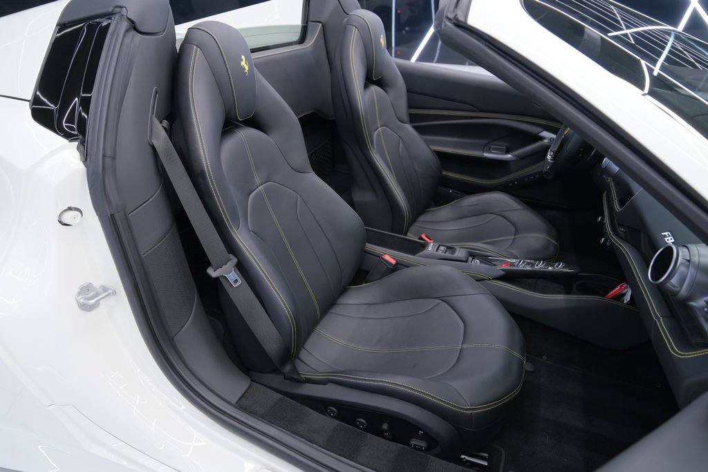 Used 2022 Ferrari F8 Tributo RWD image 20