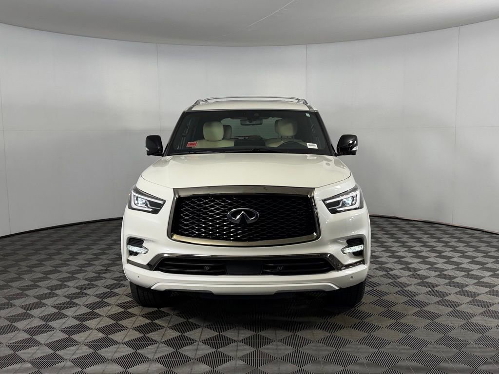 Used 2024 INFINITI QX80 Sensory image 10