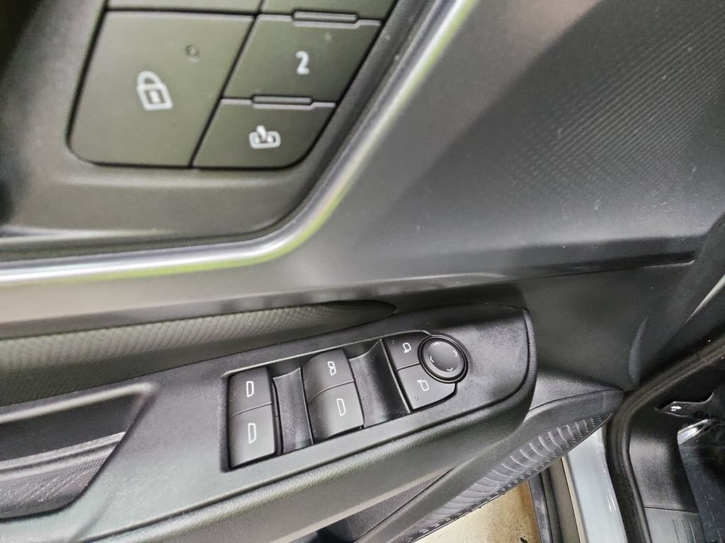 Used 2026 Chevrolet Equinox EV RS w/ Convenience Package II AWD/4WD image 36