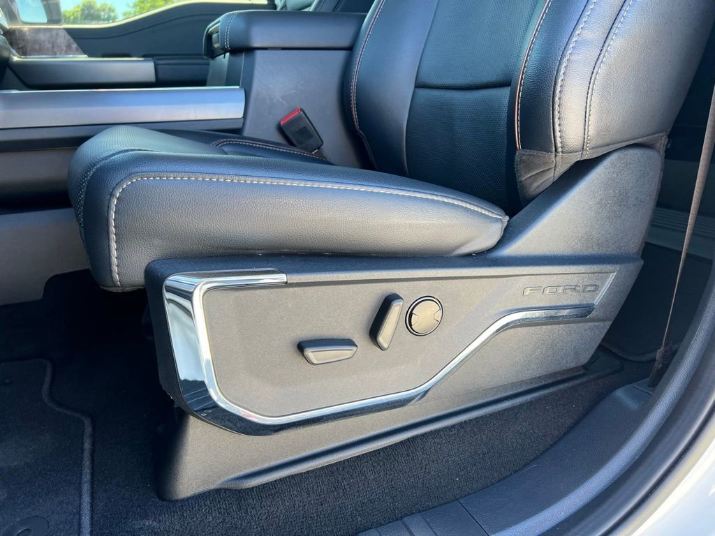 Used 2024 Ford F250 Lariat w/ Lariat Ultimate Package AWD/4WD image 13