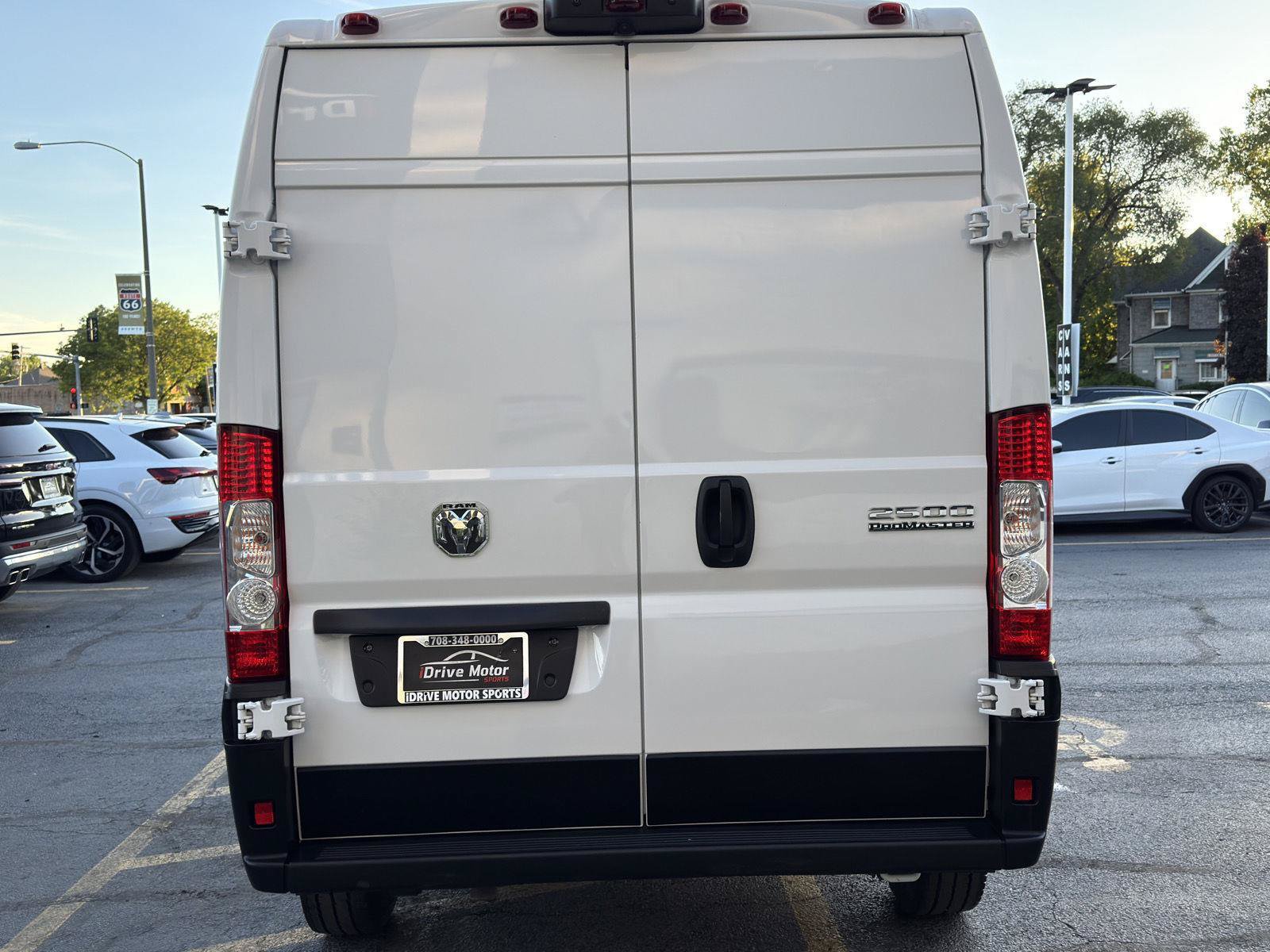 Used 2025 RAM ProMaster 2500 w/ Convenience Group FWD image 7