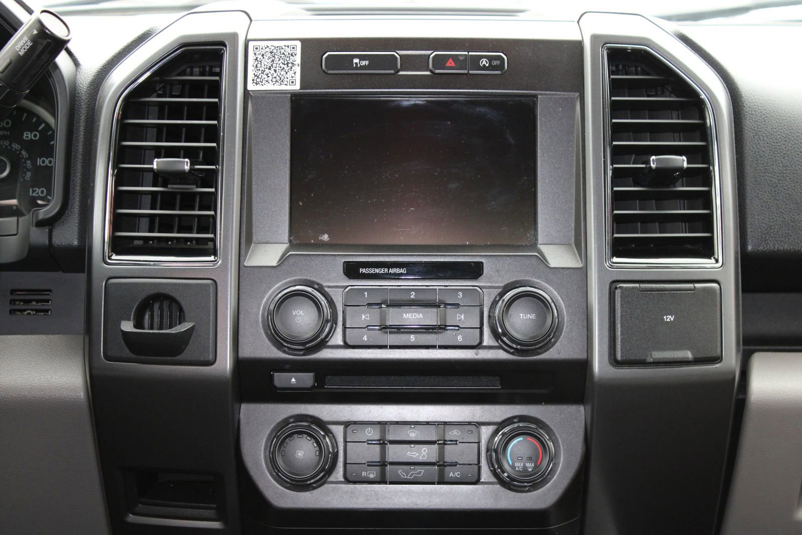 Used 2018 Ford F150 XLT image 18