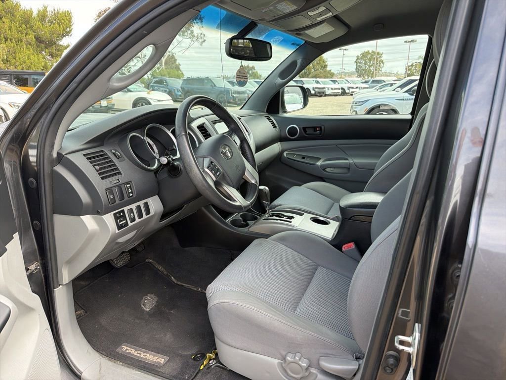 Used 2012 Toyota Tacoma PreRunner w/ TRD Sport Pkg RWD image 9