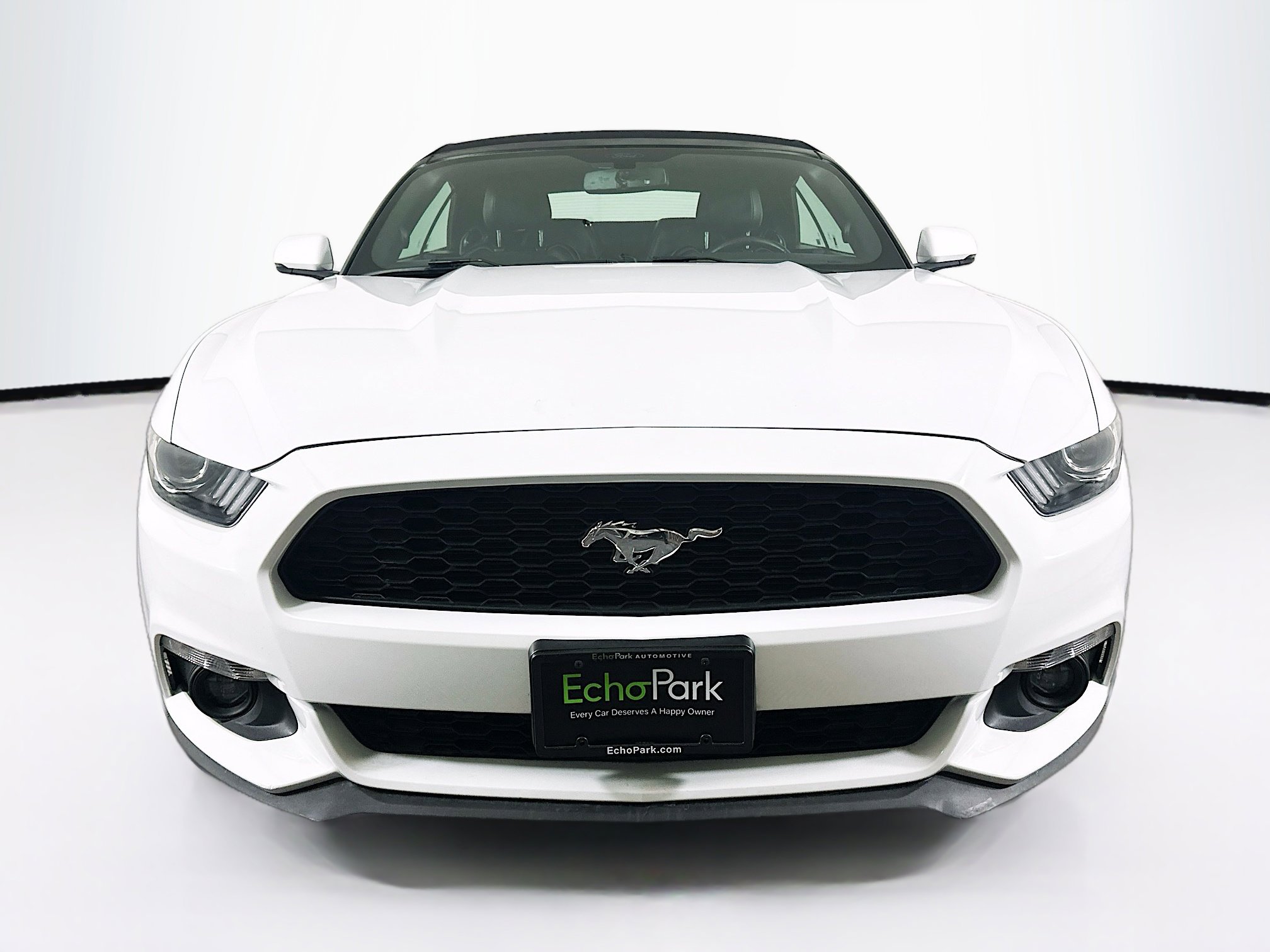 Used 2016 Ford Mustang Premium image 2