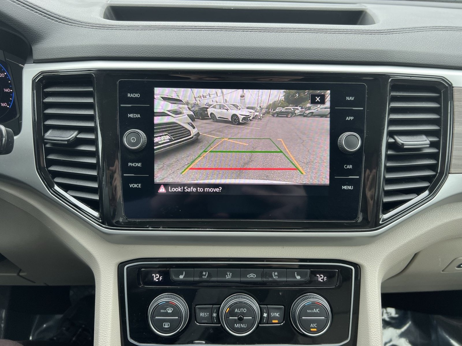 Used 2021 Volkswagen Atlas SEL Premium AWD/4WD image 19