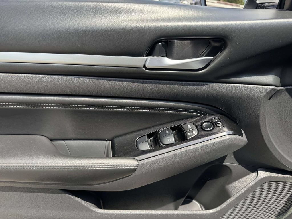 Certified 2022 Nissan Altima 2.5 SL FWD image 17