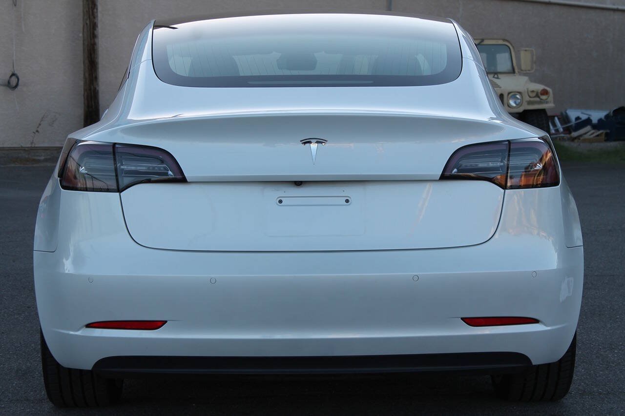 Used 2020 Tesla Model 3 Standard Range Plus RWD image 6