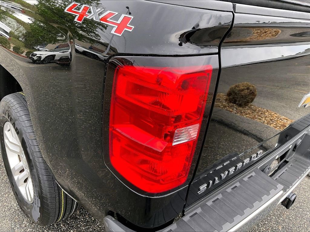 Used 2017 Chevrolet Silverado 1500 LT w/ All Star Edition AWD/4WD image 33