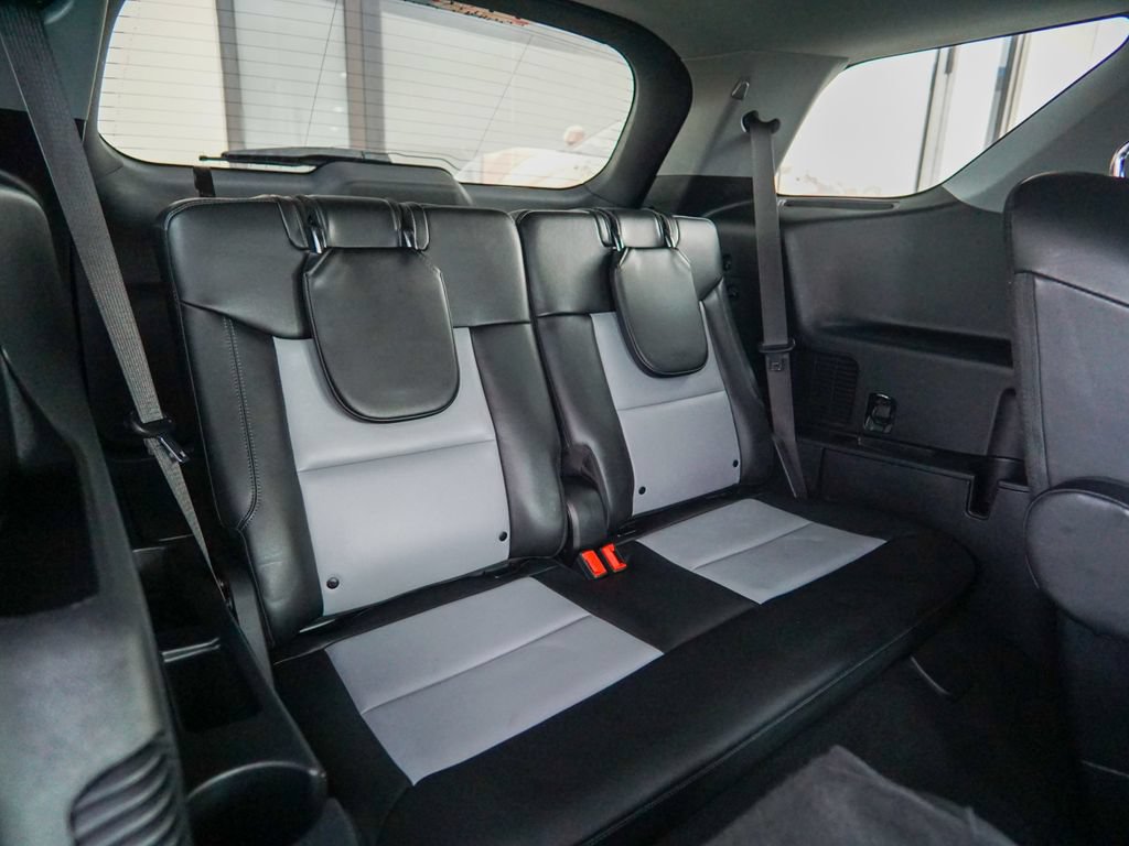 Used 2022 Ford Explorer XLT w/ Equipment Group 202A AWD/4WD image 36