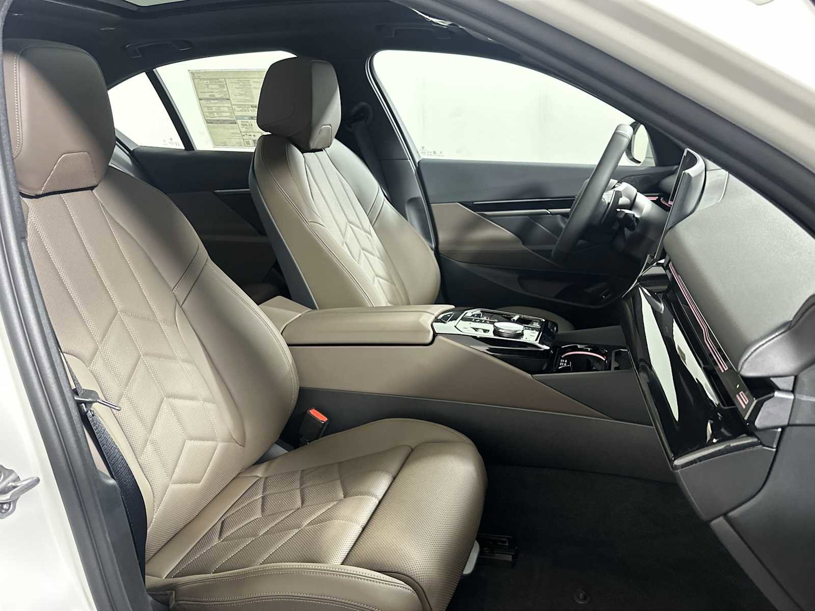 New 2026 BMW 530i xDrive w/ Premium Package image 20