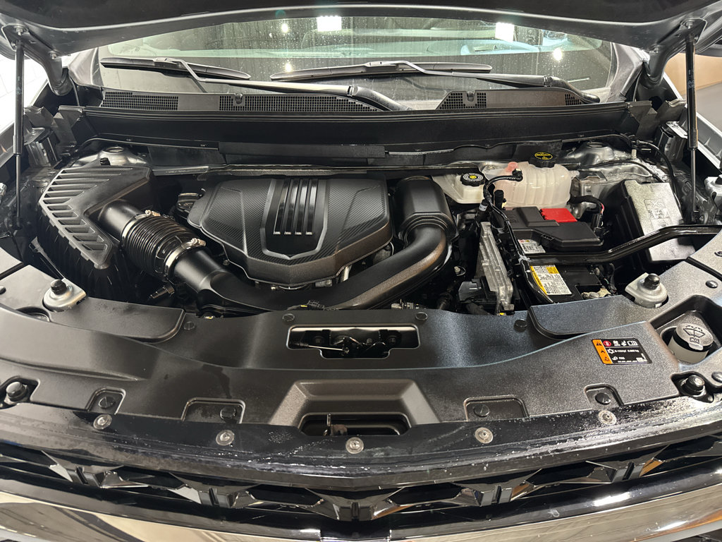 Used 2025 Chevrolet Traverse Z71 w/ Enhanced Driving Package AWD/4WD image 37