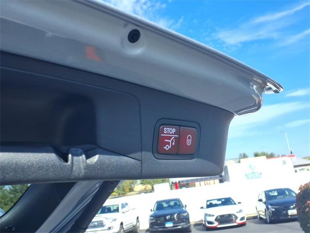 Used 2026 Mercedes-Benz GLA 250 4MATIC image 11