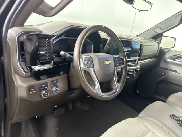 Used 2023 Chevrolet Silverado 1500 LT image 13