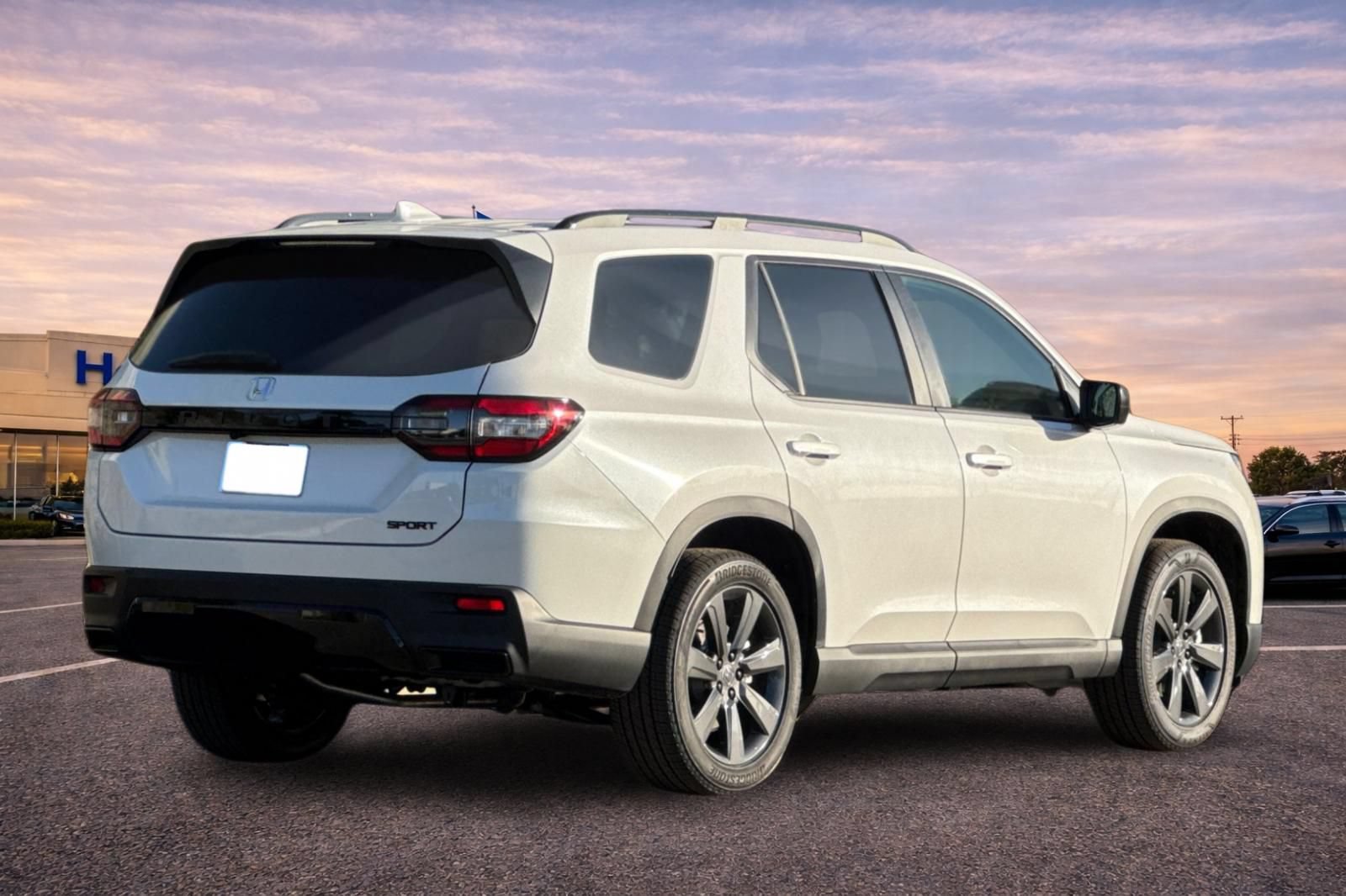 New 2026 Honda Pilot Sport image 4