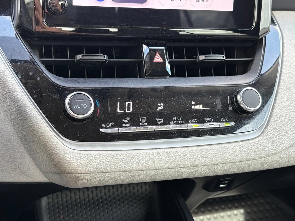 Used 2023 Toyota Corolla LE FWD image 19