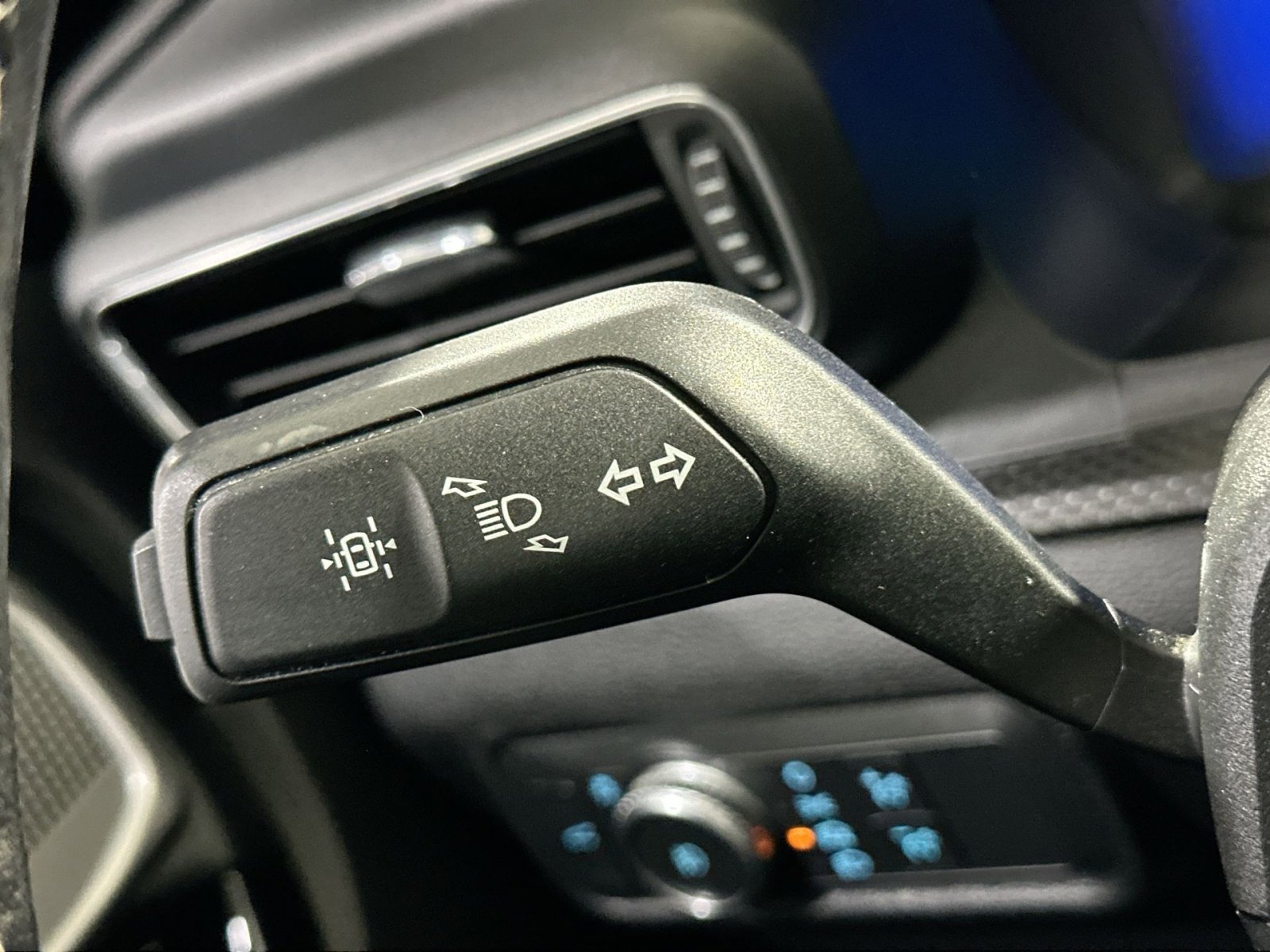 Used 2022 Ford Explorer ST w/ Equipment Group 401A image 31